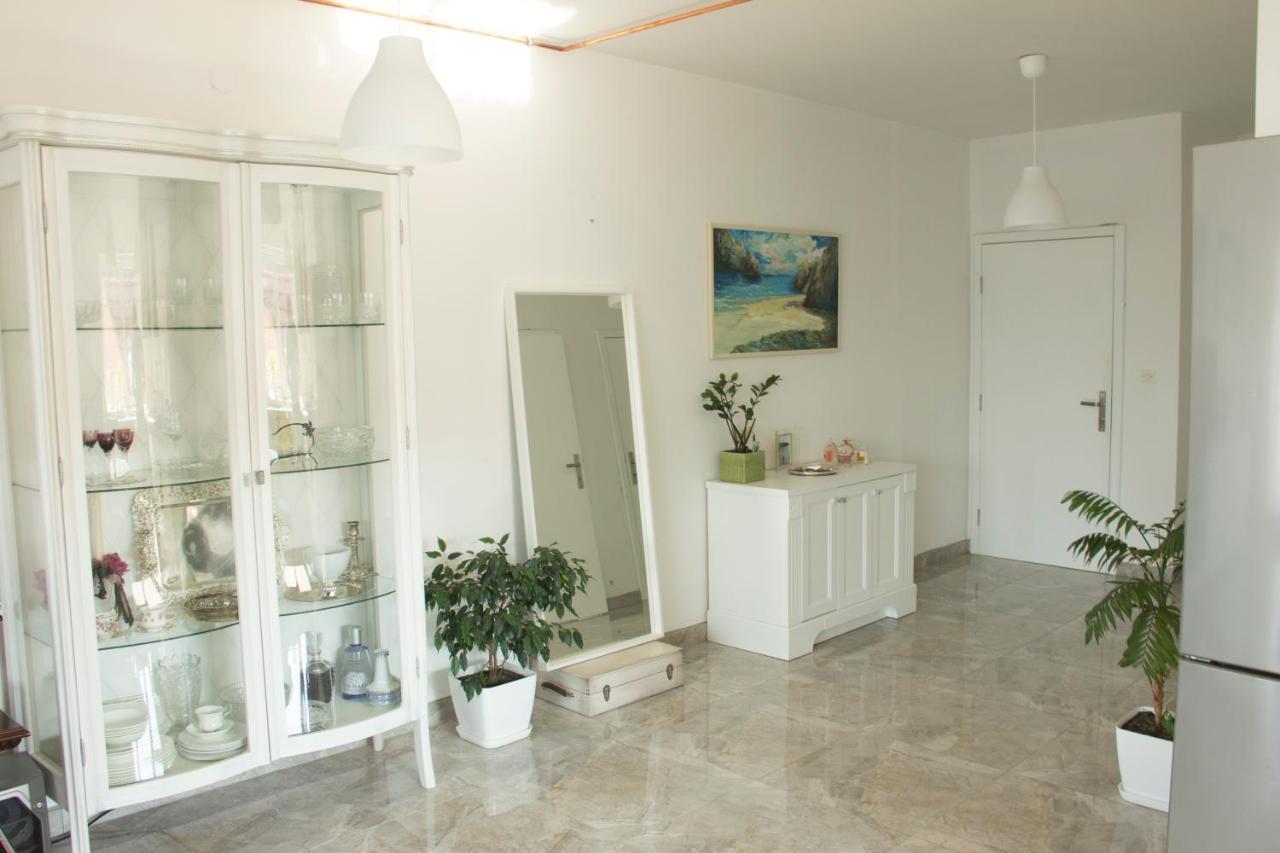 Lux House Olga Apartment Ruma Bagian luar foto
