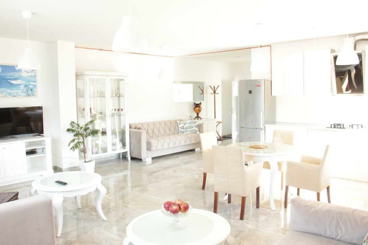 Lux House Olga Apartment Ruma Bagian luar foto