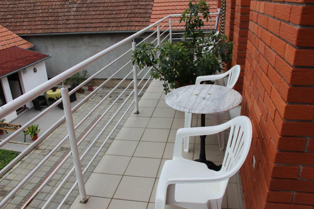 Lux House Olga Apartment Ruma Bagian luar foto